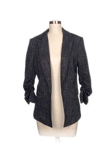 H&M Blazer %70 İndirimli.
