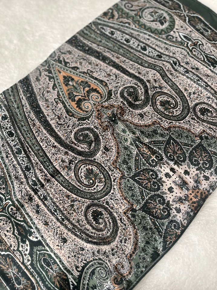 Vintage Siyah-Pembe Paisley Pelerinli Şal — görsel 2/2