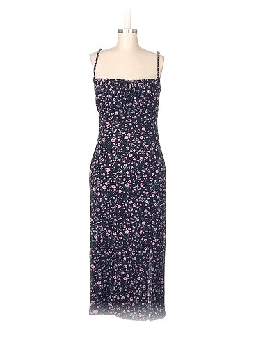 Bershka Uzun Elbise %70 İndirimli.