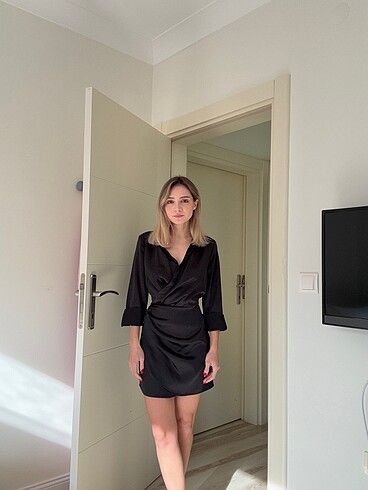 Stradivarius Stradivarius xS Saten Siyah Elbise