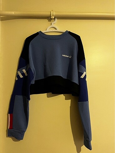 Adidas crop kazak