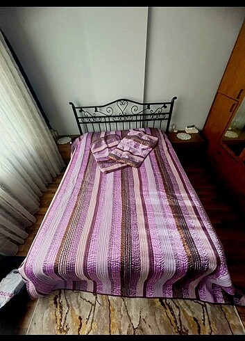 Çift kişilik Yatak örtüsü