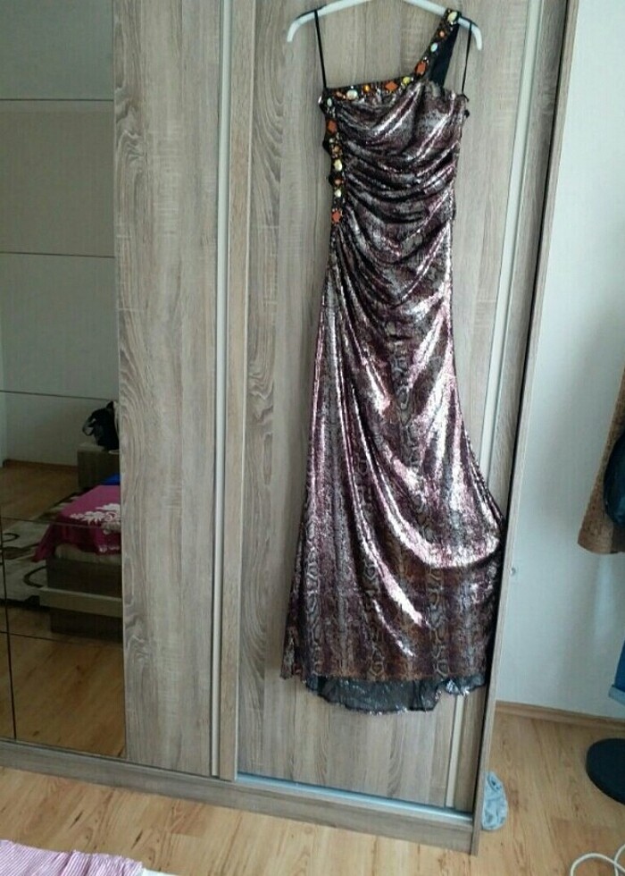 Uzun parlak elbise - Görsel 2