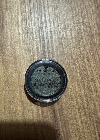 Essence Soft Touch Göz Farı 05 - Secret Woods - Görsel 2