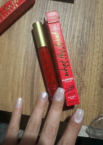 Essence What The Fake Extreme Dolgunlaştırıcı Parlatıcı - Görsel 4