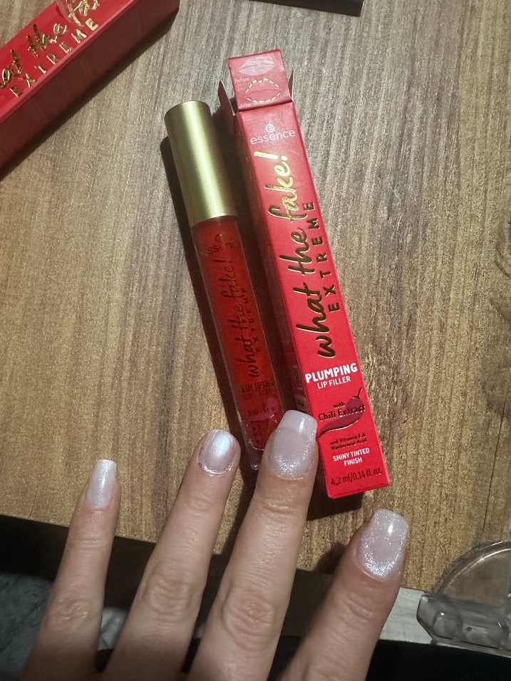 Essence What The Fake Extreme Dolgunlaştırıcı Parlatıcı - Görsel 4