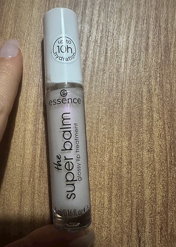 Essence Pastel Bej Dudak Parlatıcısı - Görsel 2