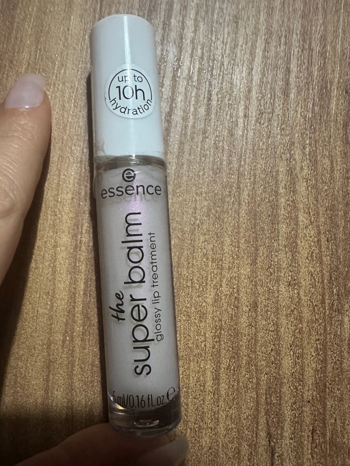 Essence Pastel Bej Dudak Parlatıcısı - Görsel 2