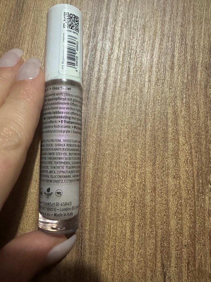 Essence Pastel Bej Dudak Parlatıcısı - Görsel 3