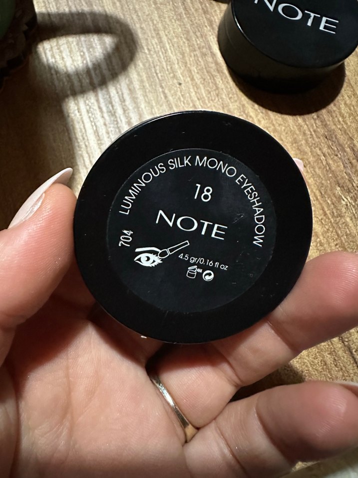 Note Cosmetics Işıltılı Bej Tekli Göz Farı - Görsel 5