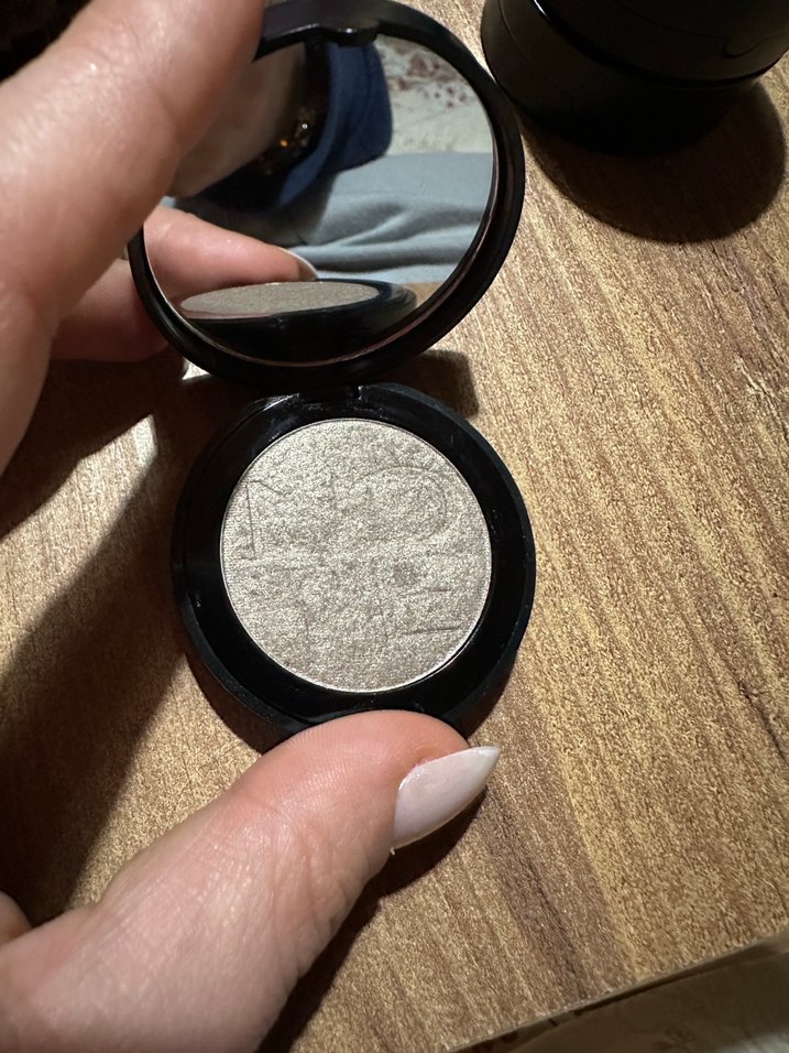 Note Cosmetics Sedefli Bej Tekli Göz Farı 14 - Görsel 2