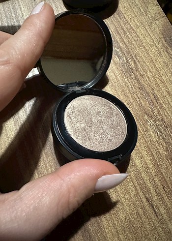 Note Cosmetics Tekli Göz Farı 07 Koyu Bej - Görsel 4