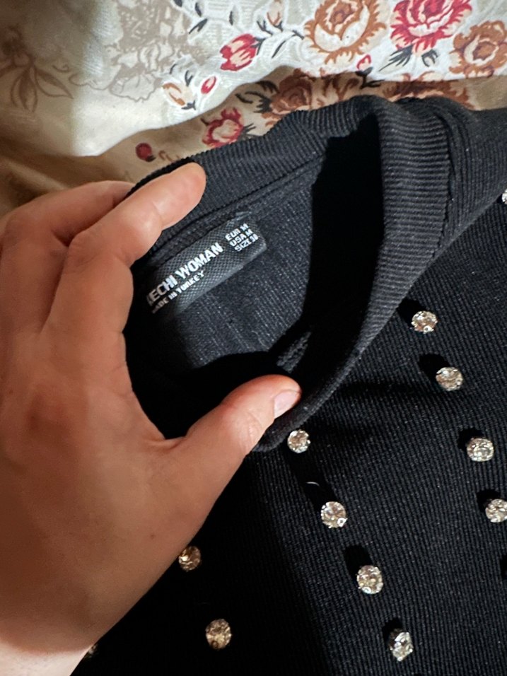 Siyah Pul İşlemeli Kadın Triko Kazak - Görsel 2