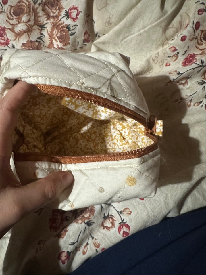 Nakışlı Beyaz Bohem Kadın Makyaj Çantası - Görsel 2