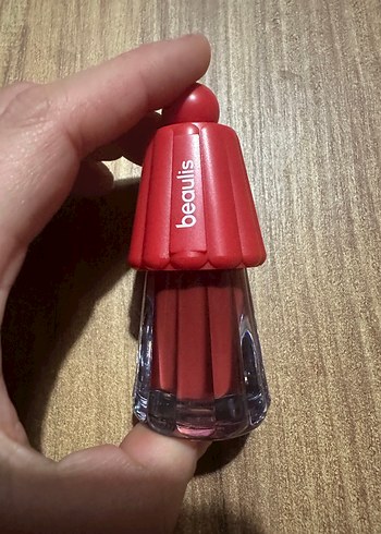 Beaulis Kırmızı Dudak Yağı - Görsel 3