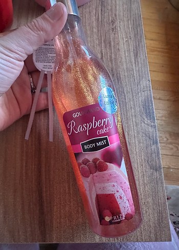 Raspberry Cake Kadın Vücut Spreyi - Görsel 4