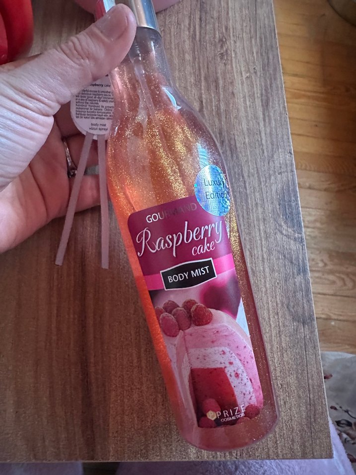 Raspberry Cake Kadın Vücut Spreyi - Görsel 4