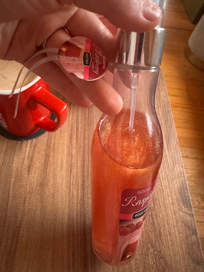 Raspberry Cake Kadın Vücut Spreyi - Görsel 3