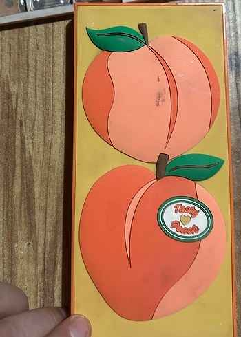 I Heart Revolution 18 Renk Şeftali Tonları Göz Farı Paleti - Görsel 3