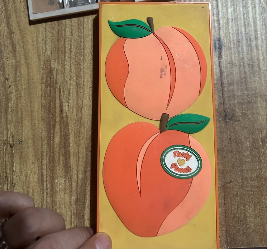 I Heart Revolution 18 Renk Şeftali Tonları Göz Farı Paleti - Görsel 3