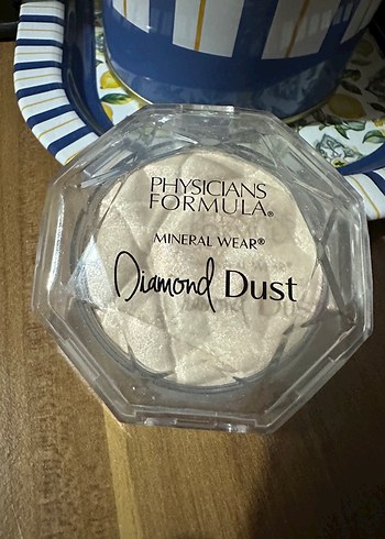 Physicians Formula Mineralwear Diamond Dust Pudra