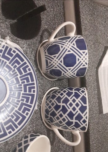 Beden Karaca Lacivert Desenli 6'lı Kahve Fincan Takımı