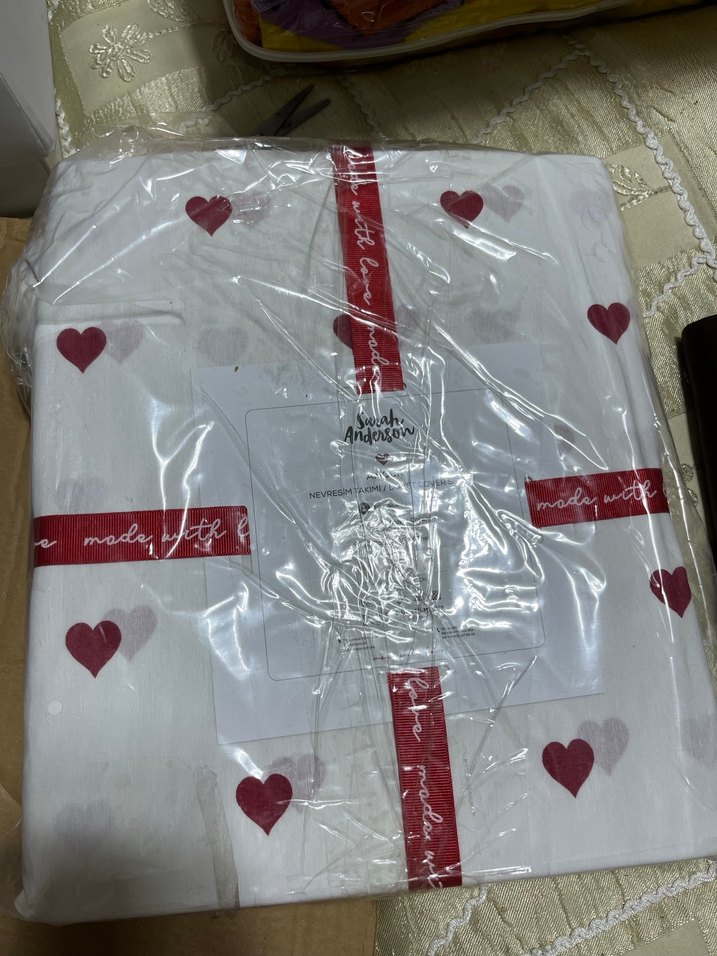 karaca Kırmızı Kalp Desenli Beyaz Nevresim Takımı çift - Görsel 2