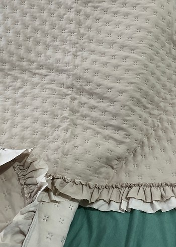 Karaca Çift kişilik yatak örtüsü çift kişilik istenirse tekte vr - Görsel 3