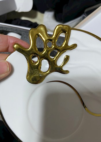 Karaca altı kişilik fincan takımı tabaklarda hatalar vardır - Görsel 3