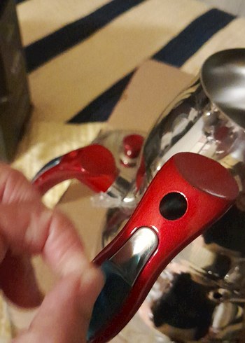 şchafer Parlak Kırmızı Kulplu Çaydanlık - Görsel 5