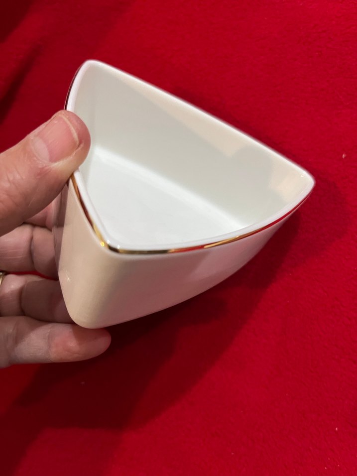 Karaca Üçgen Beyaz porselen - Görsel 4