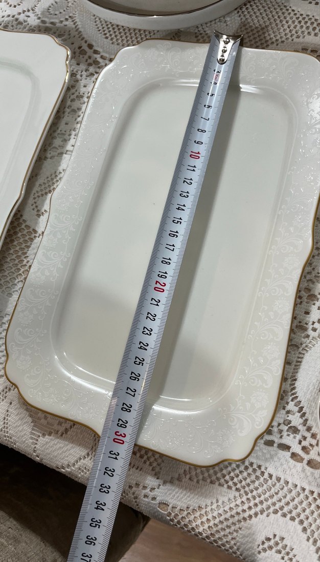 Karaca Parlak Beyaz Dekoratif Sunum ortadaki farklı ama uyuyor - Görsel 5