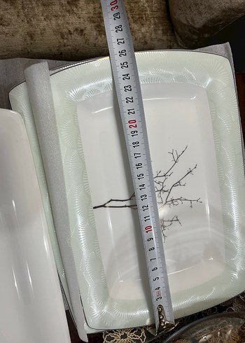 Karaca Gri Dal Desenli Beyaz Servis Tabağı - Görsel 3