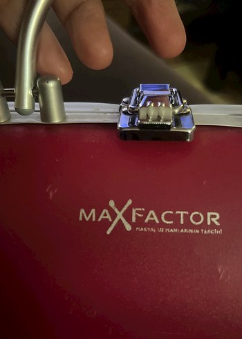 Beden MAX faktör makyaj çantası 17 cm
