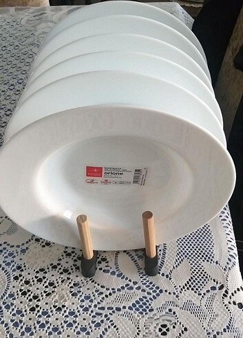 Beden Karaca 6 adet yemek tabağı istenirse 12 adet mevcuttur