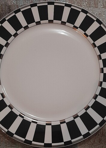 Karaca aries yemek takımı parçaları adet 250TL 