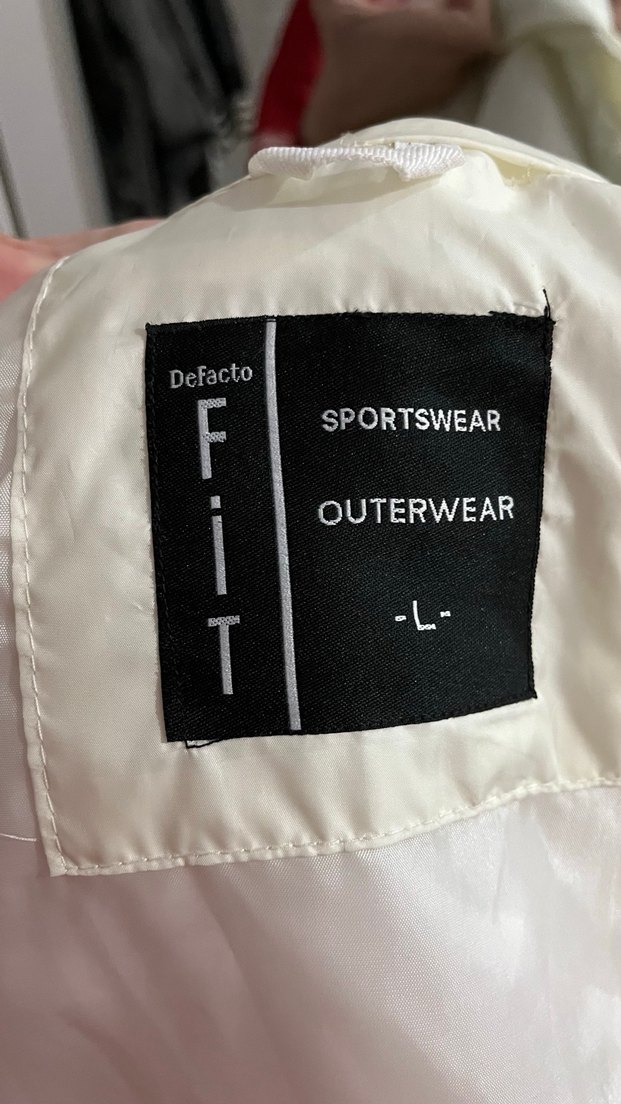 Beyaz Fermuarlı Kadın Kışlık Mont - Görsel 4