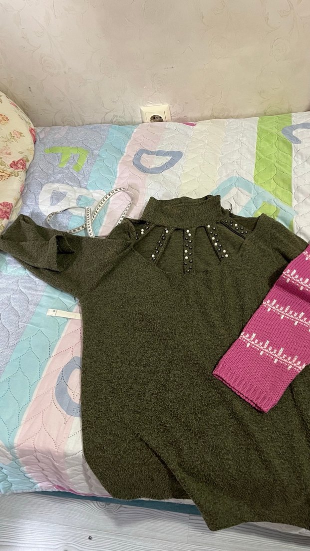 Nakışlı Pembe ve Haki Yeşili Kadın Triko Kazak - Görsel 2