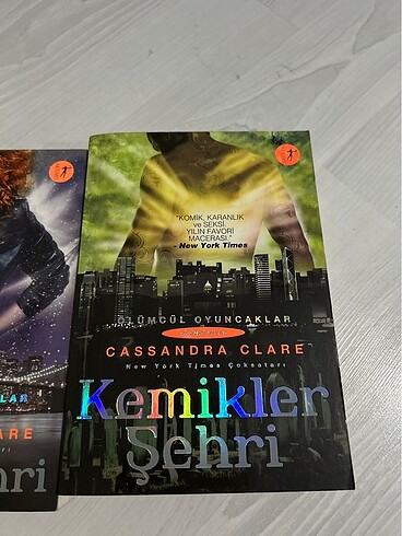 Ölümcül oyuncaklar serisi- cassandra clare