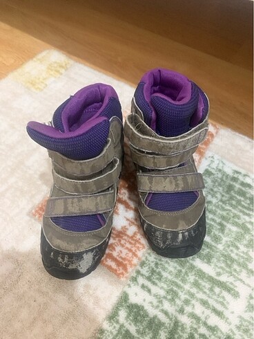 Adidas kız çocuk bot