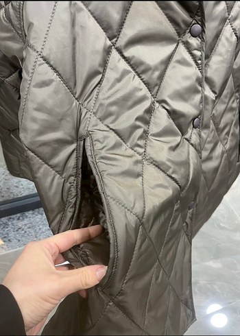 Kapitone Kapüşonlu Kadın Mont - Görsel 6