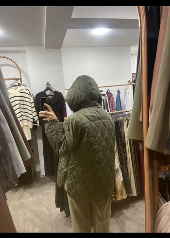 HAKİ YENİ Kapüşonlu Kadın Mont - Görsel 5