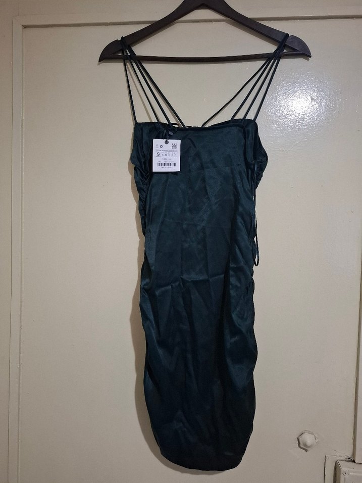 Siyah Drapeli İnce Askılı Uzun Abiye Elbise - Görsel 2