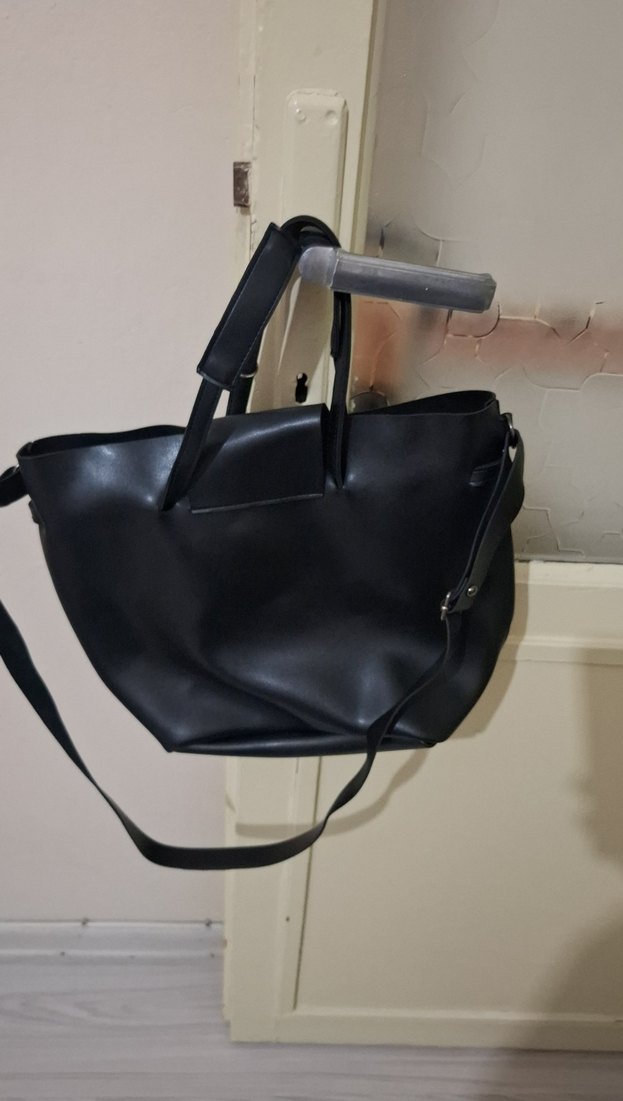 Siyah Deri Tokalı Kadın Çanta - Görsel 2