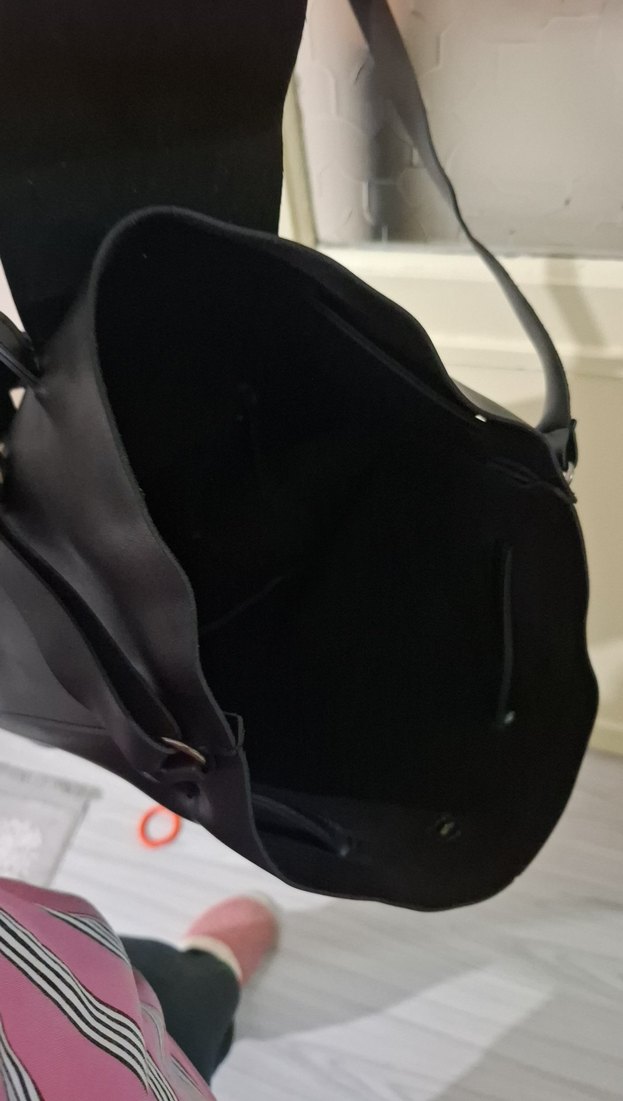 Siyah Deri Tokalı Kadın Çanta - Görsel 4