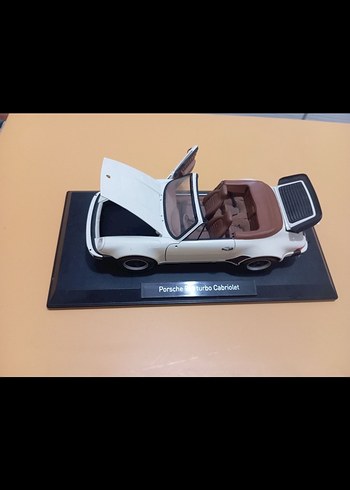 Beyaz Porsche 911 Turbo Cabriolet Oyuncak Araba - Görsel 6