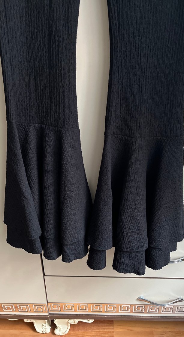 Kadın Siyah Pilili Midi İspanyol Paça Pantolon - Görsel 2