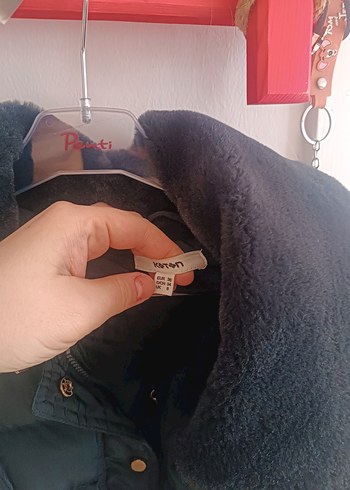 Kemerli lacivert şişme mont - Görsel 2