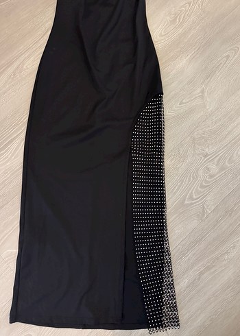 s Beden siyah Renk Siyah yırtmaç dekolteli taşlı uzun elbise