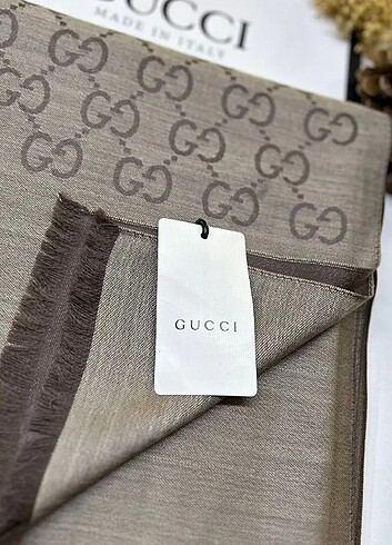 Gucci yün şal